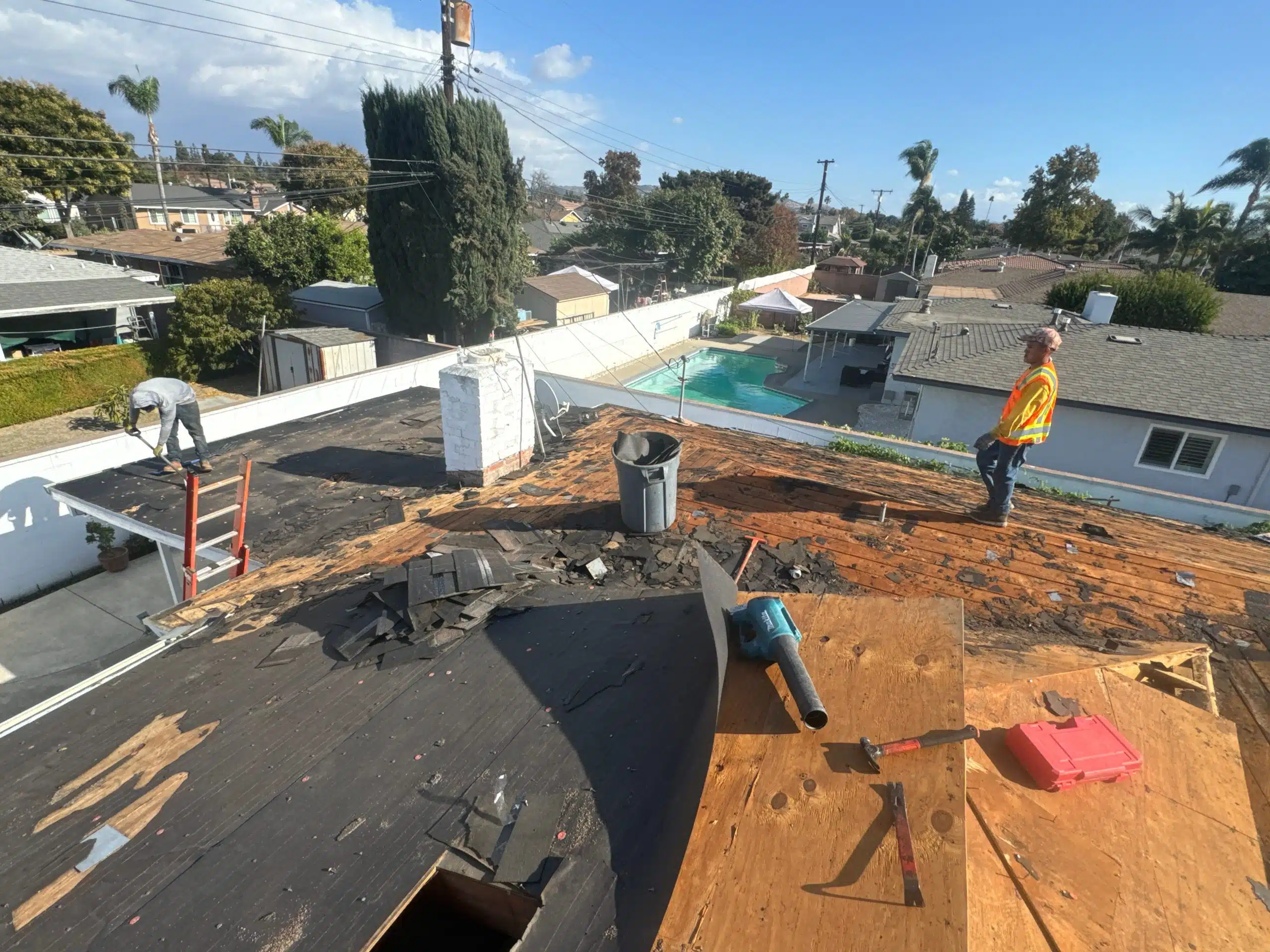 11-Nov 15 2024 01_28pm-jyfv Skilled Roofers