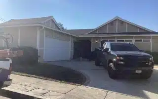 High-quality shingle installation on a Los Angeles home.