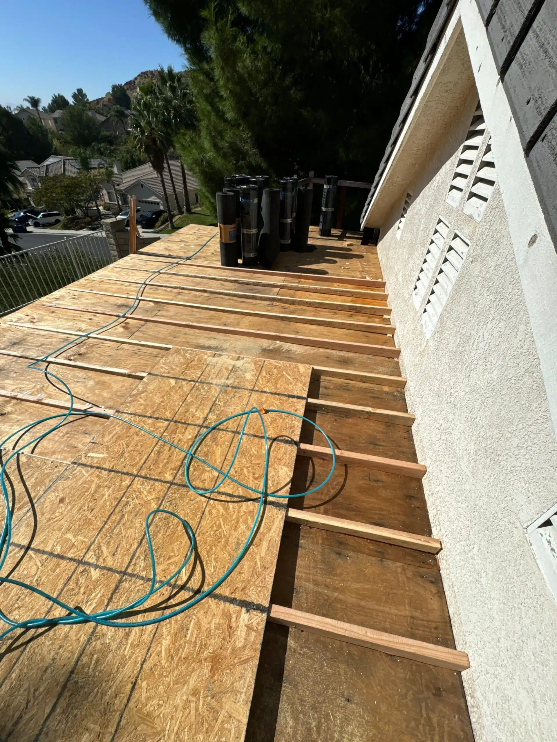 21620 Kyra Ct 21620 Kyra Ct, Santa Clarita, CA 91390 Reinforced damaged roof deck areas