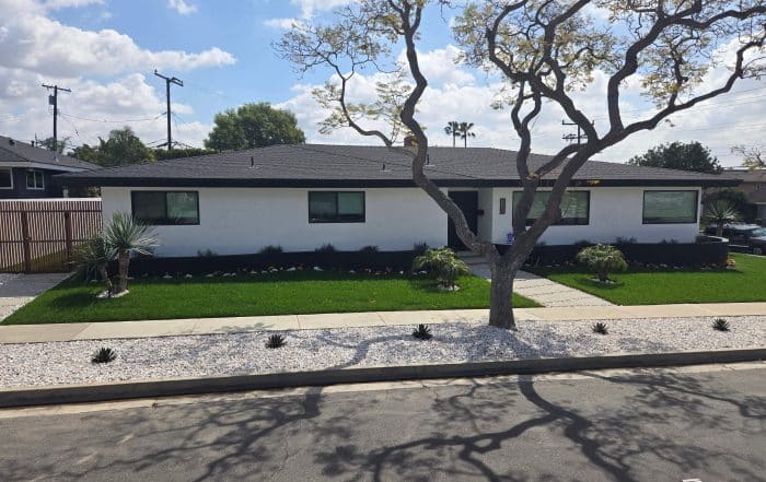 Roofing Contractors in LA