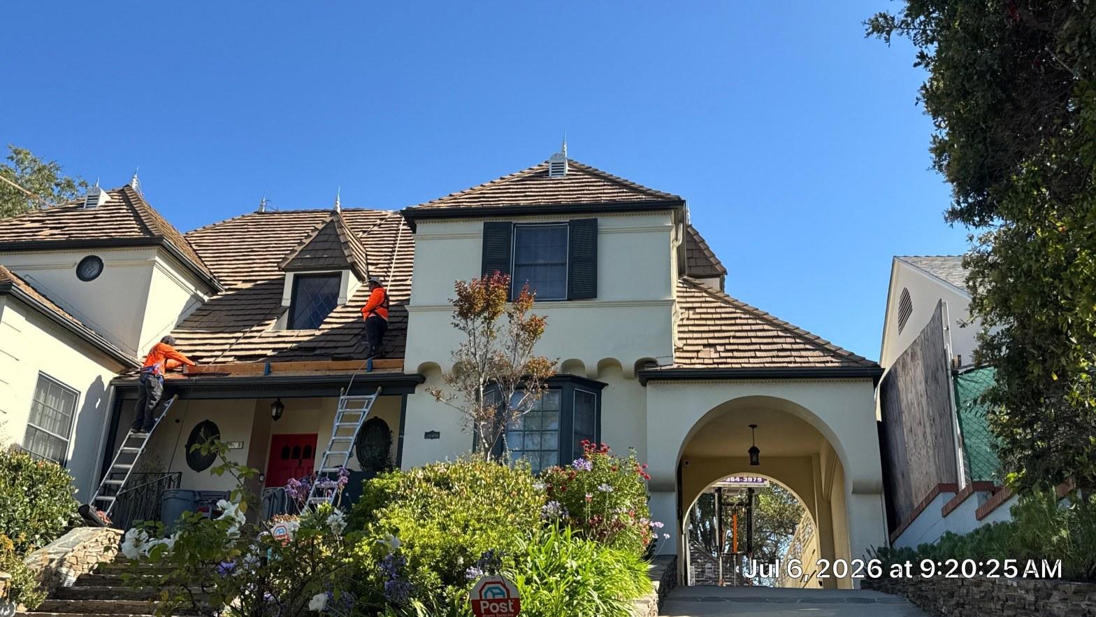 roof flashing — Roof Repair & Construction Inc.